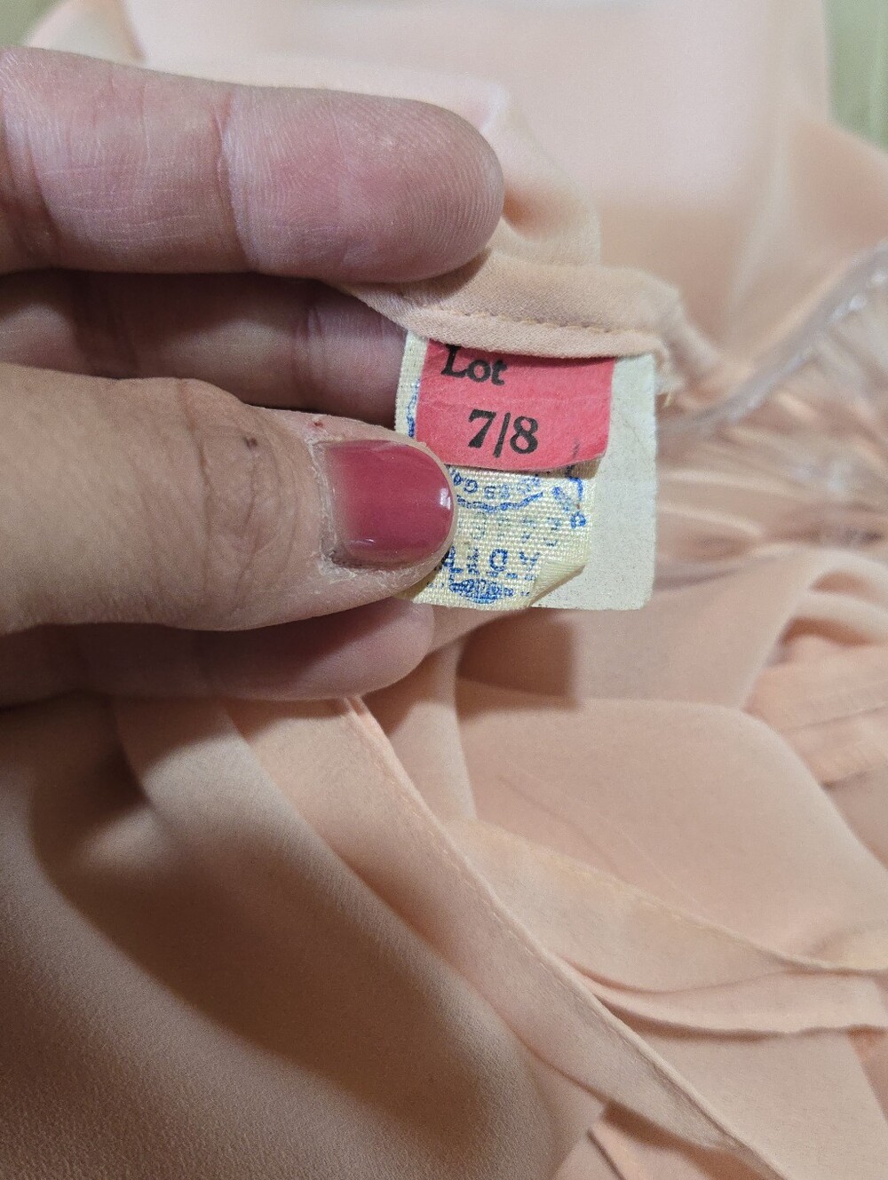 Vintage 1960s? Union Made Pink Ruffle Flower Front Tie-Waist Dress, SIZE S? - Picture 2 of 16